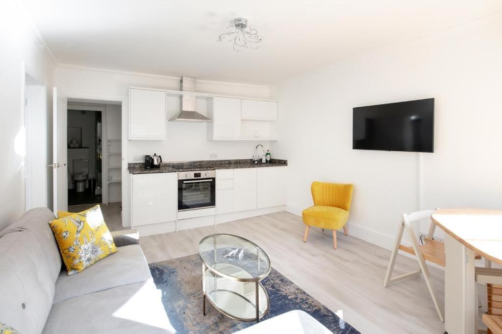 Flat In Bath City Centre Exterior photo